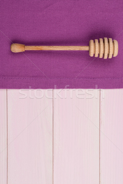 Konyhai felszerelés lila törölköző fából készült konyhaasztal felülnézet Stock fotó © homydesign