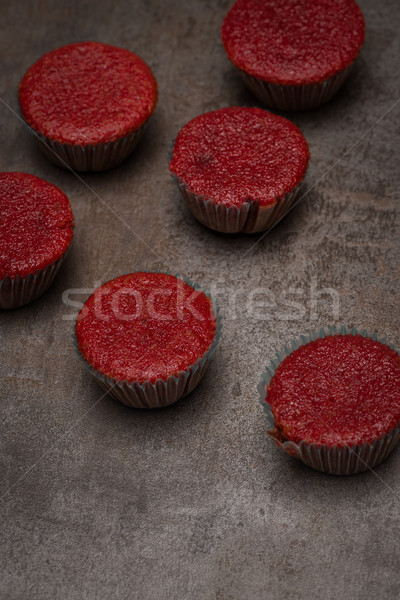 Home gebacken rot Rote Bete Muffins dunkel Stock foto © homydesign