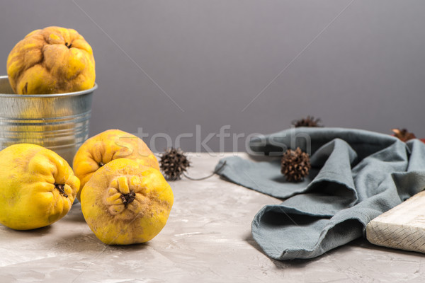 зрелый айва плодов кухне яблоко фрукты Сток-фото © homydesign