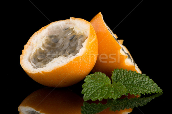 Passion fruit maracuja granadilla Stock photo © homydesign