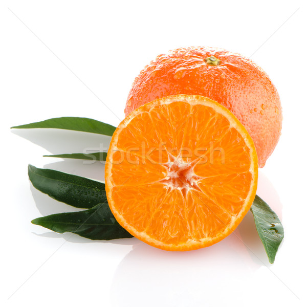 Mandarin izolat alb alimente trece Imagine de stoc © homydesign