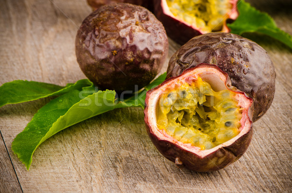 Pasja owoce żywności drewna kolor Zdjęcia stock © homydesign