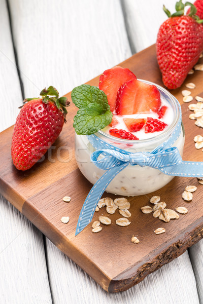 草莓 沙漠 奶油 穀物 擔任 玻璃 商業照片 © homydesign