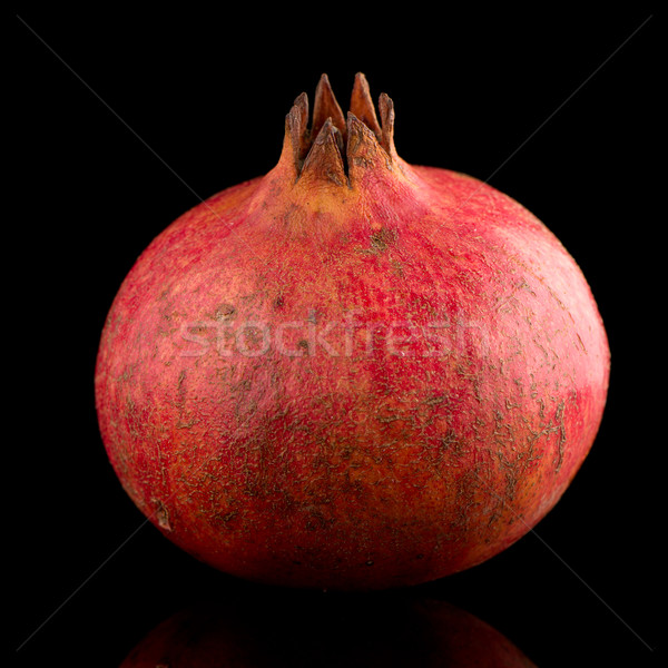 Dojrzały granat owoców pozostawia czarny żywności Zdjęcia stock © homydesign