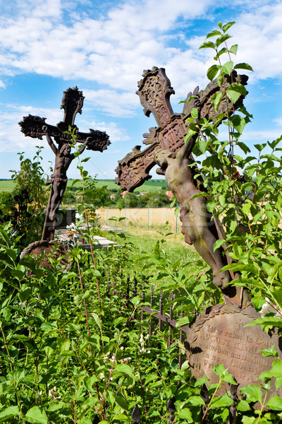 Edad cementerio dos graves cruces entierro Foto stock © hraska