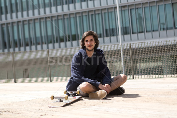 Skateboarder locale cielo uomo sport Foto d'archivio © hsfelix