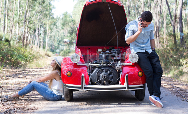 Geen vrienden probleem oude auto weg Stockfoto © hsfelix