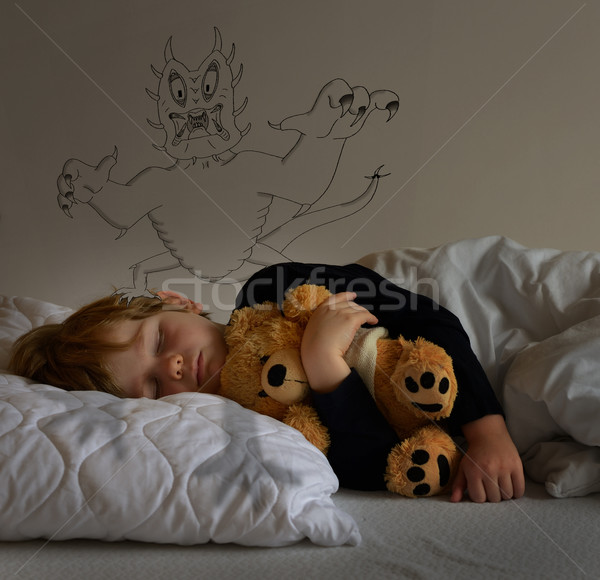 Schreckgespenst Kind Teddybär schlafen Angst Schatten Stock foto © hyrons