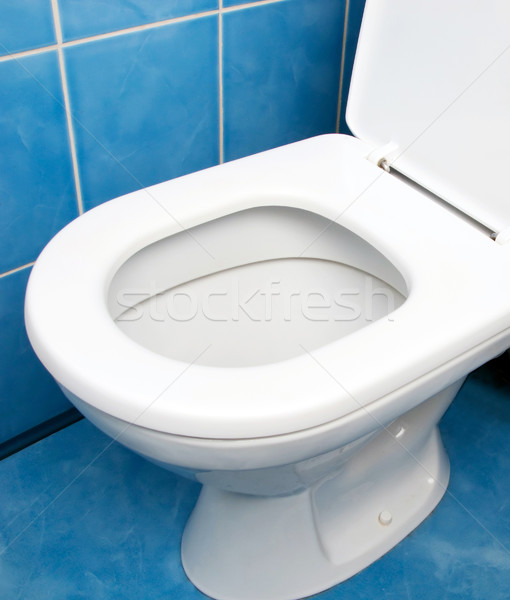 Toaletă castron acasă interior curăţa scufunda Imagine de stoc © ia_64