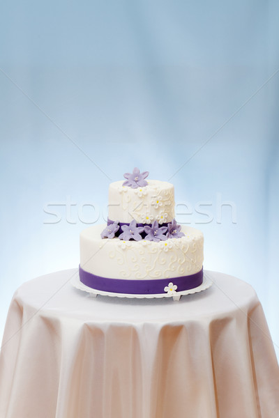 Hochzeitstorte Tabelle violett Blume Dekoration Kopie Raum Stock foto © icefront