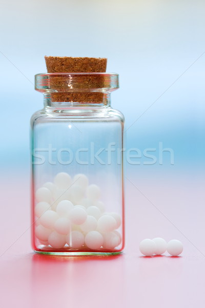 Homeopatycznych lek blisko widoku mały biały Zdjęcia stock © icefront