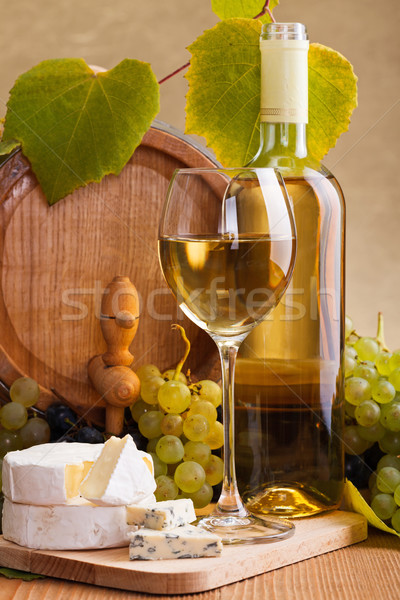 White wine with cheese and blue grape snack Stock photo © icefront