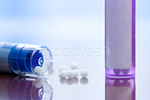 Homéopathiques médication macro vue faible blanche [[stock_photo]] © icefront