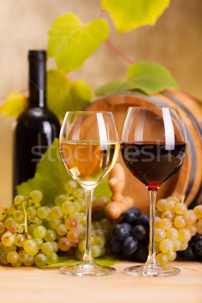Rot Weißwein Gläser seicht Trauben Stock foto © icefront