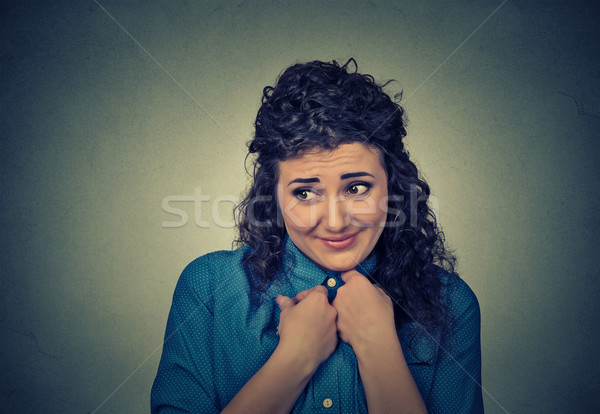 Falta confiança tímido mulher jovem constrangedor isolado Foto stock © ichiosea