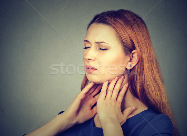 生病 年輕女子 疼痛 喉嚨 女孩 商業照片 © ichiosea