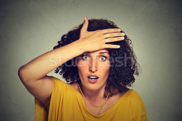 Angst schockiert Frau Hand Stirn Geste Stock foto © ichiosea