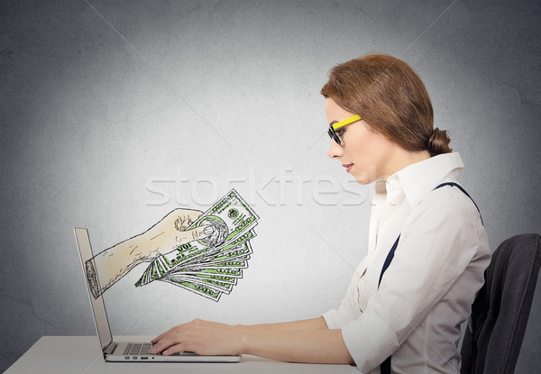 üzletasszony pénzkeresés dolgozik vonal számítógép szemüveg Stock fotó © ichiosea