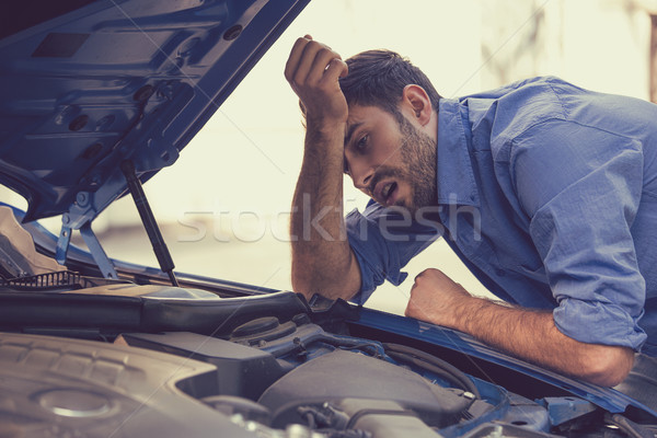 Hangsúlyos férfi elromlott autó néz megbukott gép Stock fotó © ichiosea