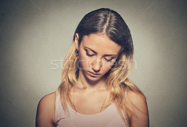 Gyönyörű nő szomorú lefelé néz nő lány portré Stock fotó © ichiosea