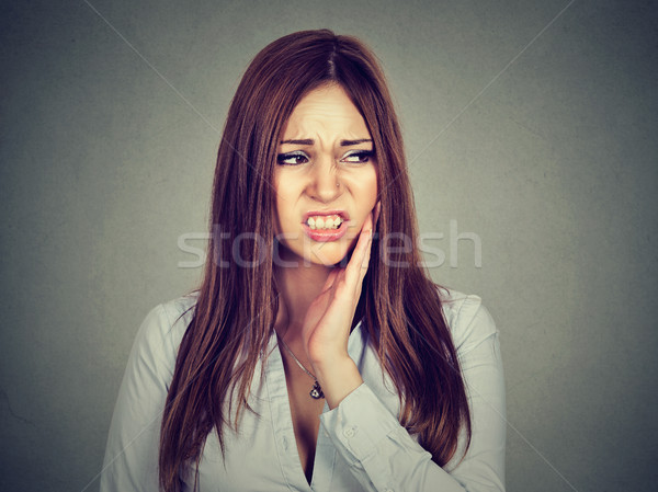 Nő érzékeny fogfájás sír fájdalom közelkép Stock fotó © ichiosea