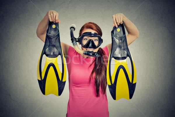 Stockfoto: Opgewonden · vrouw · snorkel · uitrusting · geïsoleerd · grijs