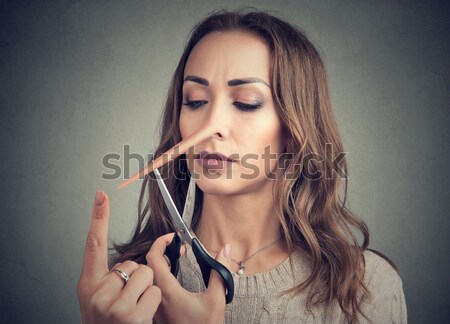 [[stock_photo]]: Jeune · femme · doigts · portrait