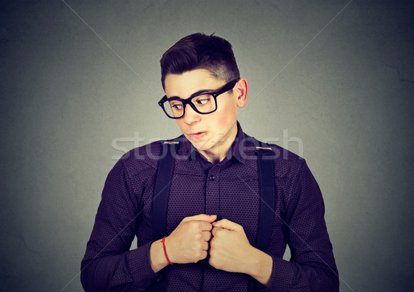 Foto stock: Homem · desagradável · constrangedor · situação · jogar · mãos