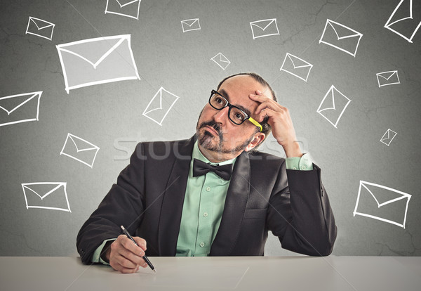 Homme séance table attente vie courriel [[stock_photo]] © ichiosea