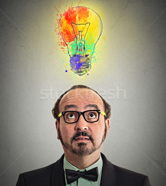 Férfi zseniális ötlet villanykörte fölött fej Stock fotó © ichiosea