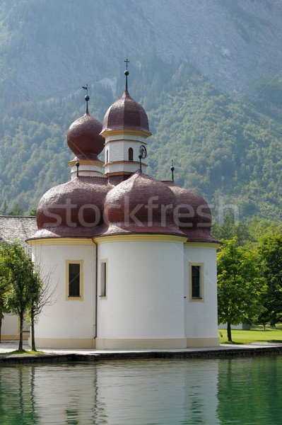 Kerk park meer katholiek bedevaart Stockfoto © ifeelstock