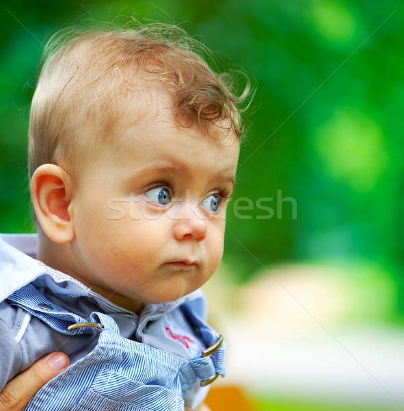 嬰兒 男孩 肖像 戶外 春天 小 商業照片 © igabriela