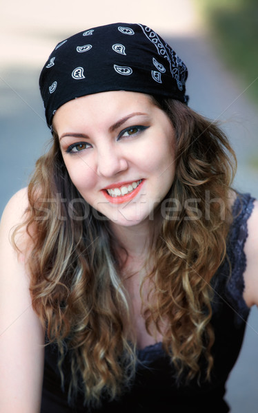 Jeune femme extérieur portrait belle 20 année Photo stock © igabriela