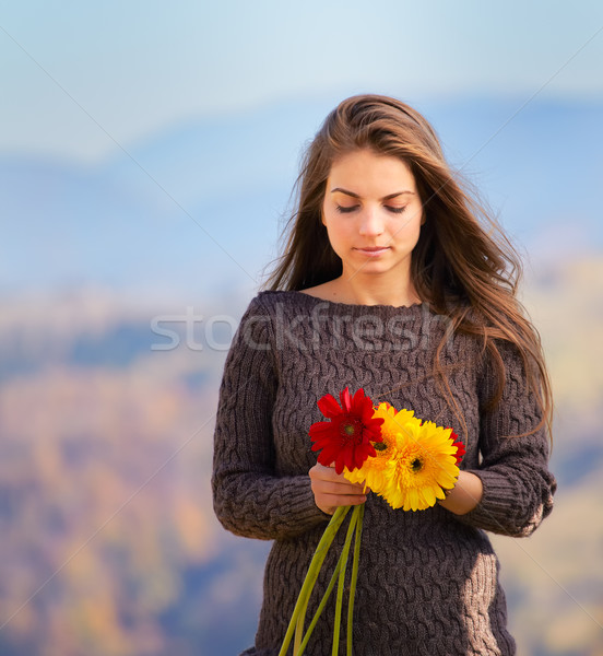 悲しい 若い女性 花 屋外 肖像 少女 ストックフォト © igabriela