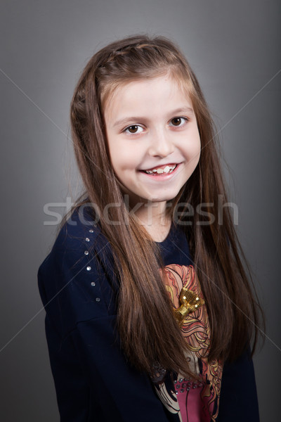 8 años nina retrato manos cara Foto stock © igabriela