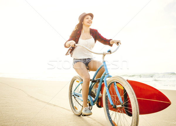 Foto stock: Surf · surfista · equitación · bicicleta · playa