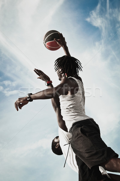 играет баскетбол два афроамериканец человека фон Сток-фото © iko