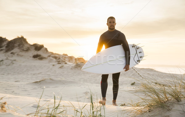 Surfer Surfbrett Strand Sport Sonnenuntergang Meer Stock foto © iko