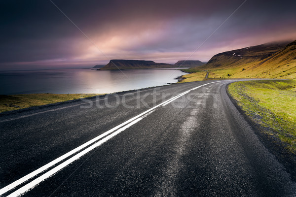 ストックフォト: アイスランド · 道路 · 美しい · 信じられない · 風景 · 空
