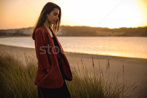 Stock fotó: Portré · gyönyörű · nő · tengerpart · szabadtér · gyönyörű · fiatal · nő