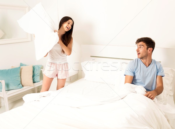 Foto stock: Lutar · jogar · cama