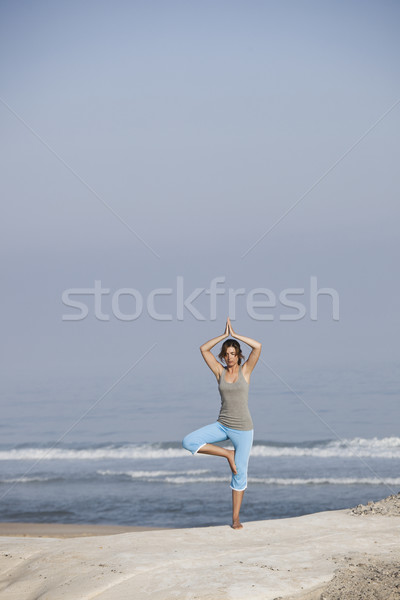 Stock foto: Schönen · Arme · öffnen · entspannenden · Strand