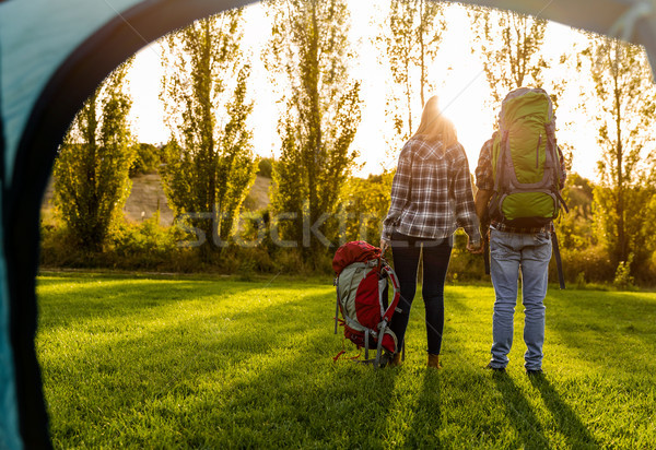 Foto stock: Camping · tiro · pronto · grama · homem