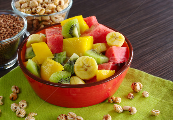 Salade de fruits céréales fruits frais salade banane kiwi [[stock_photo]] © ildi