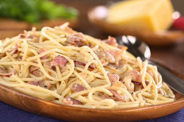 [[stock_photo]]: Spaghettis · pâtes · lard · fromages · oeuf · crème