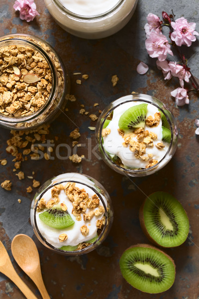 йогурт гранола киви свежие хрустящий миндаль Сток-фото © ildi