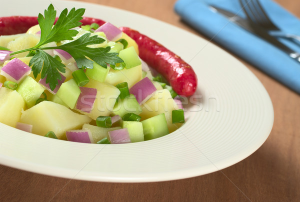 ポテトサラダ ソーセージ キュウリ 赤 緑 玉葱 ストックフォト © ildi