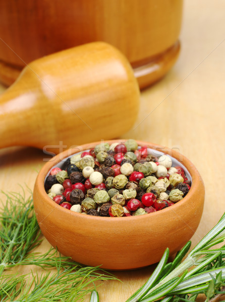 Stockfoto: Peper · zwart · wit · groene · Rood · keramische · kom