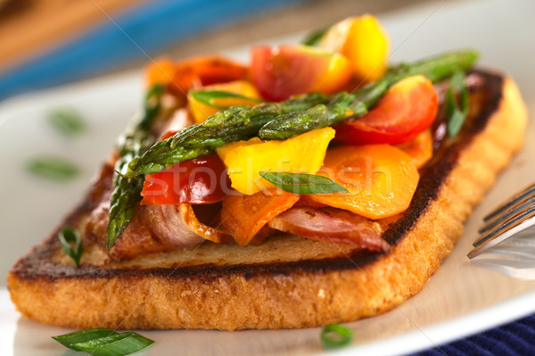 Gebakken asperges sandwich mango tomaat wortel Stockfoto © ildi