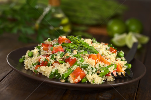 Kuşkonmaz biber vejetaryen yemek yeşil kırmızı Stok fotoğraf © ildi